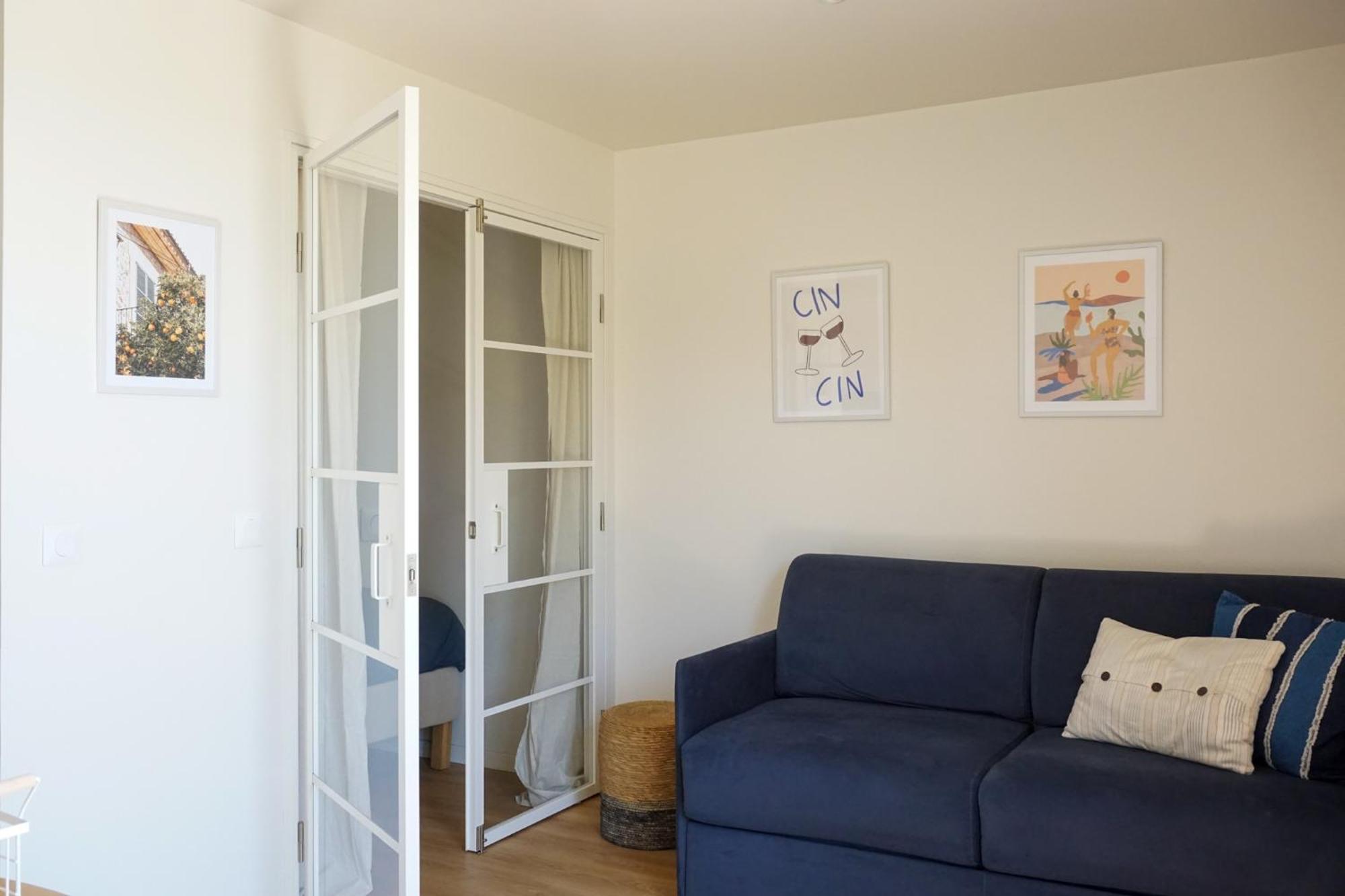 Le Soleil Bleu Hyerois Apartment Hyeres Bagian luar foto